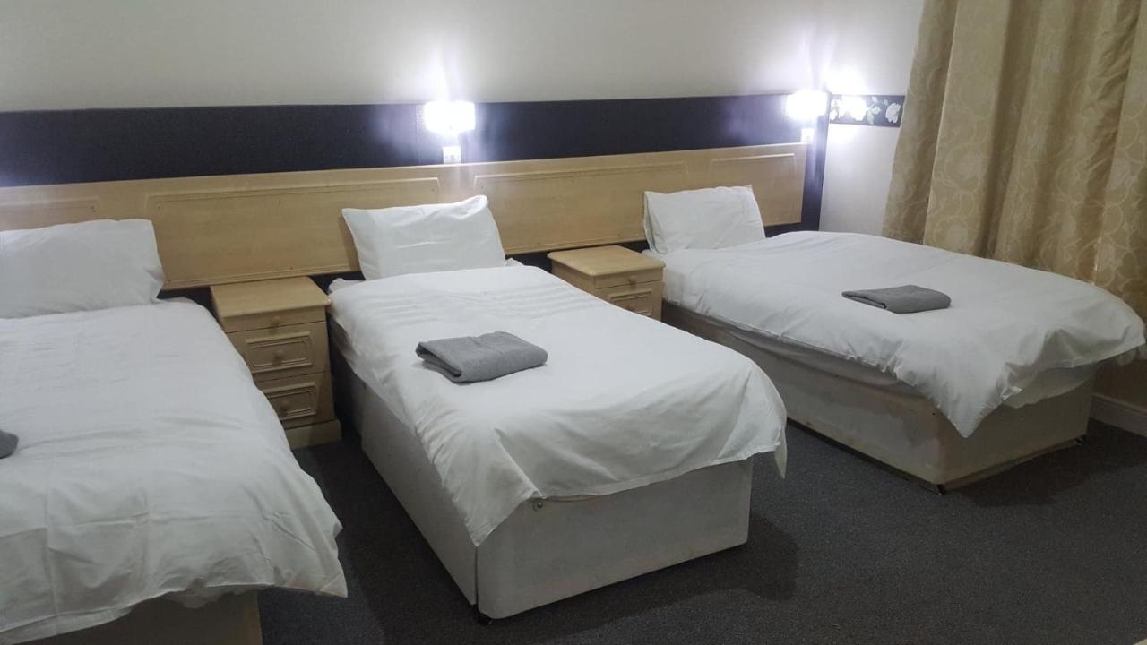 Portsmouth Budget Hotels - All Rooms Are En-Suite Ruang foto