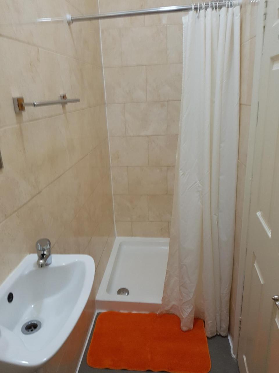 Portsmouth Budget Hotels - All Rooms Are En-Suite Bagian luar foto